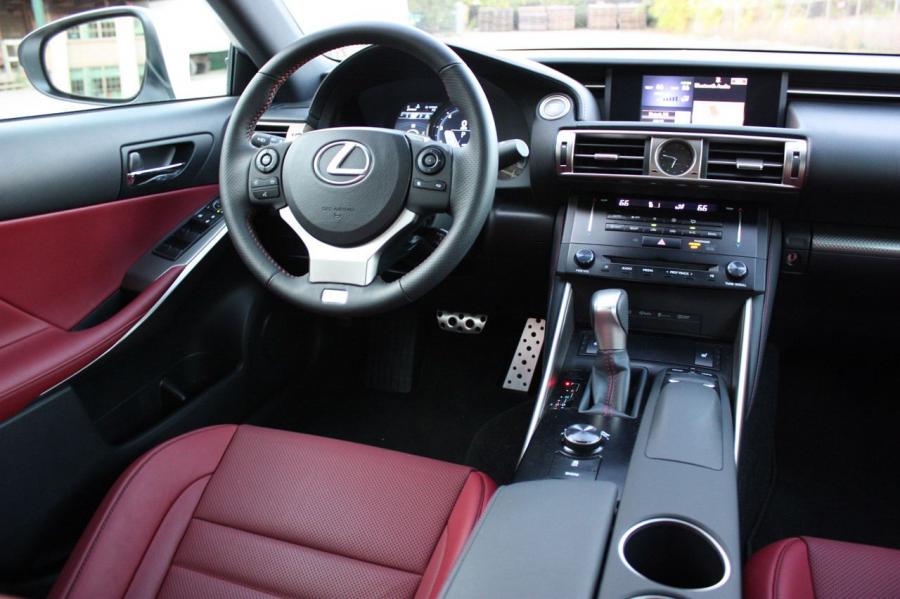 Lexus IS250 AWD F Sport 2014 года  (фото 10 из 28)